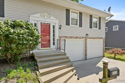 2210 Skyline Drive NW, Grand Rapids, MI 49504 - Photo 3