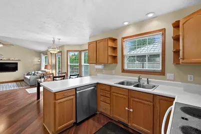 3061 Mandarin Grove Lane, Kalamazoo, MI 49004 - Photo 11