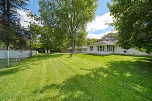 1500 Strathmoor Ln, Jackson, MI 49203 - Photo 45
