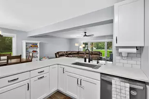 12531 S Sprinkle Rd, Vicksburg, MI 49097 - Photo 13