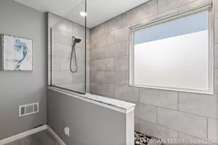 9107 Lady Lauren Dr NE, Rockford, MI 49341 - Photo 25