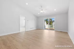 327 Round Hill Rd, Kalamazoo, MI 49009 - Photo 9