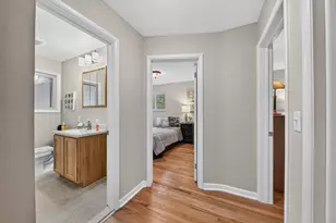 717 Madison Pl, Ann Arbor, MI 48103 - Photo 9