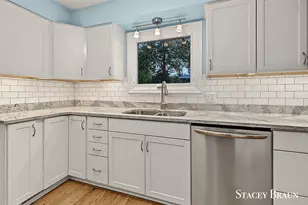 2165 Shawnee Dr SE, Grand Rapids, MI 49506 - Photo 5