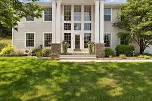 18657 Sioux Dr, Spring Lake, MI 49456 - Photo 3