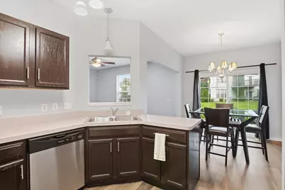 26649 Kirkway Drive, Woodhaven, MI 48183 - Photo 9