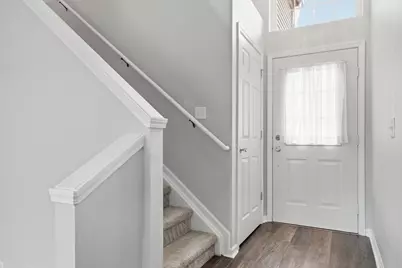26649 Kirkway Drive, Woodhaven, MI 48183 - Photo 13