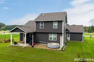 1708 Signal Point Cir, Allegan, MI 49010 - Photo 37