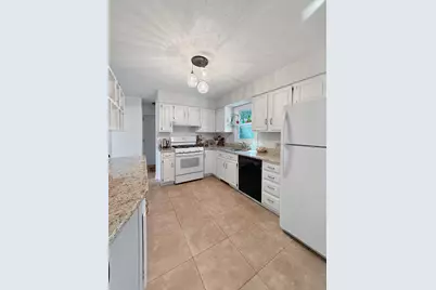 760 Riverside Drive, Battle Creek, MI 49015 - Photo 9