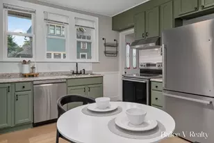 1049 Second St NW, Grand Rapids, MI 49504 - Photo 17