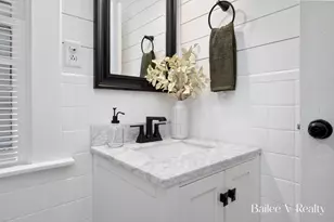 1049 Second St NW, Grand Rapids, MI 49504 - Photo 23
