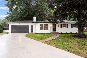 964 Needham Ct NW, Grand Rapids, MI 49544 - Photo 1