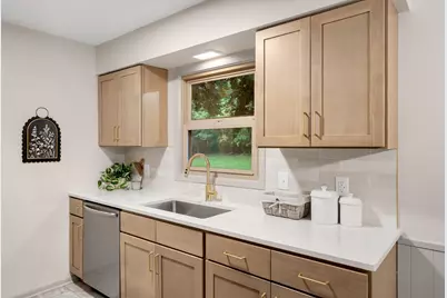 964 Needham Court NW, Grand Rapids, MI 49544 - Photo 13