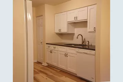 2132 Pauline Boulevard #108, Ann Arbor, MI 48103 - Photo 5