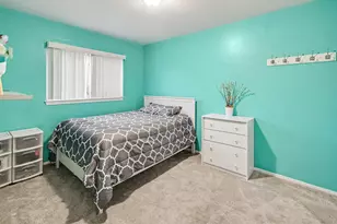 25151 Pearl St, Roseville, MI 48066 - Photo 11