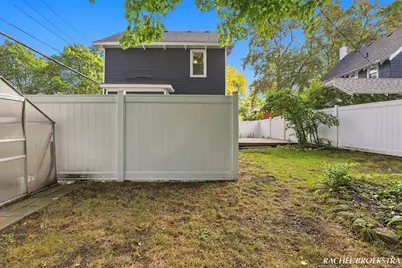 449 Giddings Avenue SE, Grand Rapids, MI 49506 - Photo 37