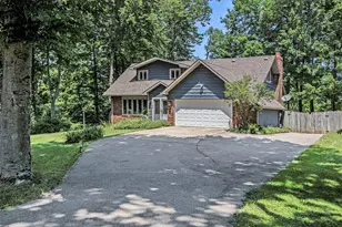 2569 Ridgewood Trail, Berrien Springs, MI 49103 - Photo 31