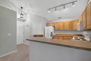 743 W Barrington Cir, Jackson, MI 49203 - Photo 13