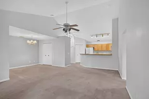 743 W Barrington Cir, Jackson, MI 49203 - Photo 7