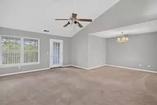 743 W Barrington Cir, Jackson, MI 49203 - Photo 5