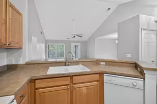 743 W Barrington Cir, Jackson, MI 49203 - Photo 15