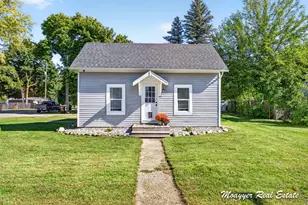 705 Washington St, Lakeview, MI 48850 - Photo 1
