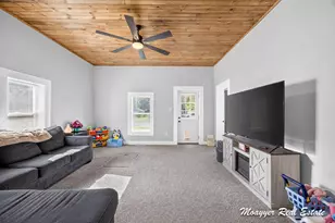 705 Washington St, Lakeview, MI 48850 - Photo 17