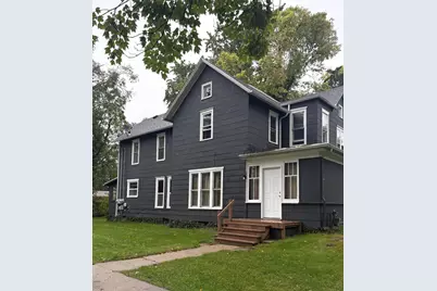 341 E Napier Avenue, Benton Harbor, MI 49022 - Photo 1