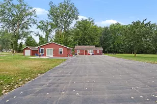 5568 Paw Paw Lake Rd, Coloma, MI 49038 - Photo 3