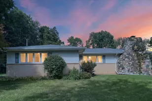 29728 Redfield St, Niles, MI 49120 - Photo 1