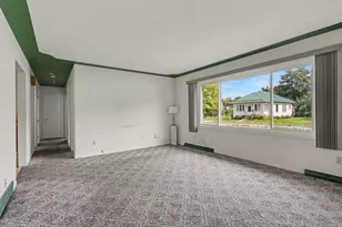 613 Spring St, Three Rivers, MI 49093 - Photo 3