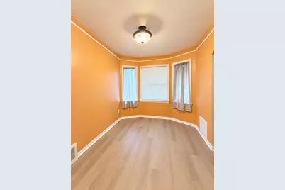 1819 Richmond Avenue, Lincoln Park, MI 48146 - Photo 9