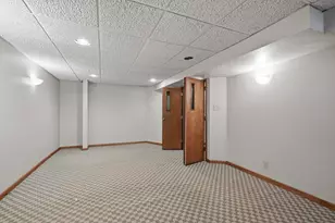 137 Queen Anne Dr, Canton, MI 48187 - Photo 49