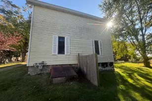61 Probasco St, Casnovia, MI 49318 - Photo 3