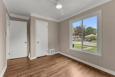 24601 Carlysle Street, Dearborn, MI 48124 - Photo 11