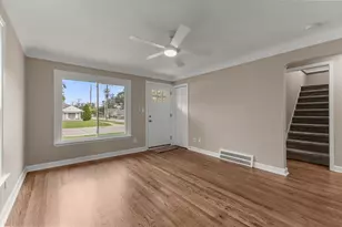 24601 Carlysle St, Dearborn, MI 48124 - Photo 7