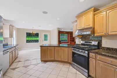1761 Chevy Chase Boulevard, Kalamazoo, MI 49008 - Photo 15
