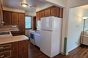 924 Ariebill St SW, Wyoming, MI 49509 - Photo 3
