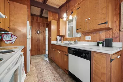 5865 Lakeshore Avenue, Holland, MI 49424 - Photo 19