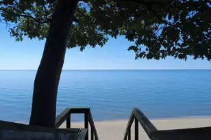 5865 Lakeshore Ave, Holland, MI 49424 - Photo 3