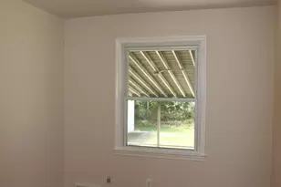 23541 Meadowlark Ave, Oak Park, MI 48237 - Photo 9