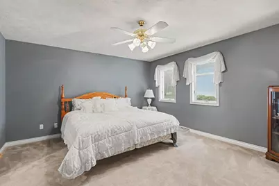 6915 Fairway Vista Drive SE, Caledonia, MI 49316 - Photo 11