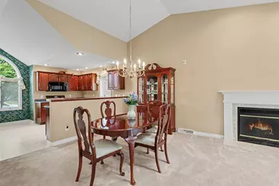 6915 Fairway Vista Drive SE, Caledonia, MI 49316 - Photo 7