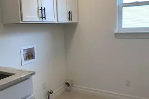 733 Britt Cir, Dundee, MI 48131 - Photo 9