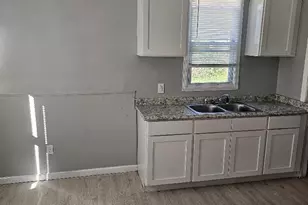 16067 Eastburn, Detroit, MI 48205 - Photo 5
