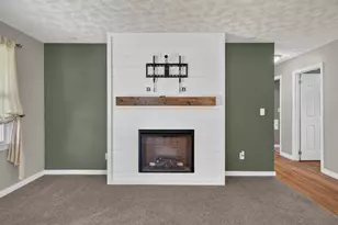 1525 Devonshire Rd, Jackson, MI 49203 - Photo 7