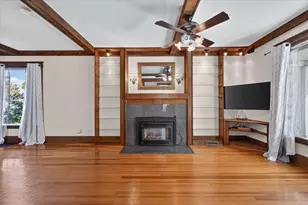 218 Exchange St, Marshall, MI 49068 - Photo 11
