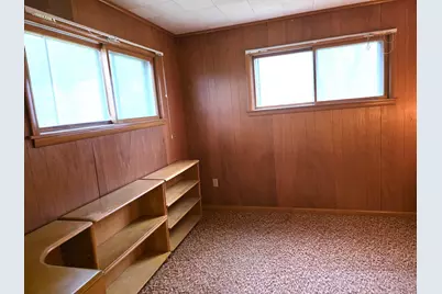 916 Lincoln Lake Avenue SE, Lowell, MI 49331 - Photo 11
