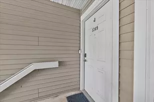 1349 Heatherwood Ln, Ann Arbor, MI 48108 - Photo 3