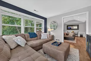 1349 Heatherwood Ln, Ann Arbor, MI 48108 - Photo 17